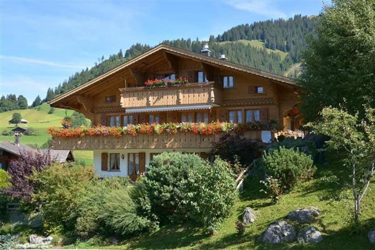 Gstaad Blue Sky Chalet Villa Exterior photo