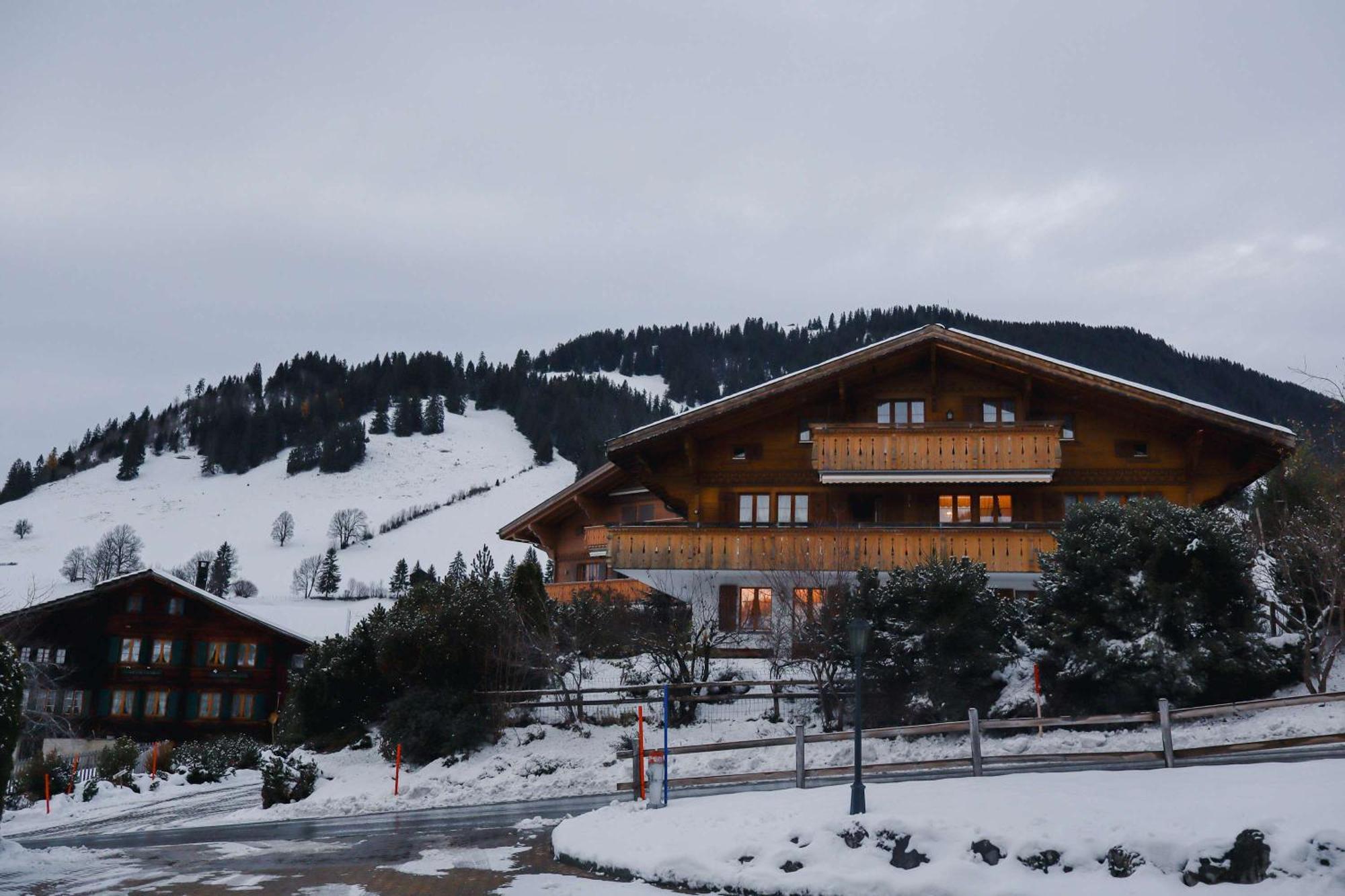 Gstaad Blue Sky Chalet Villa Exterior photo