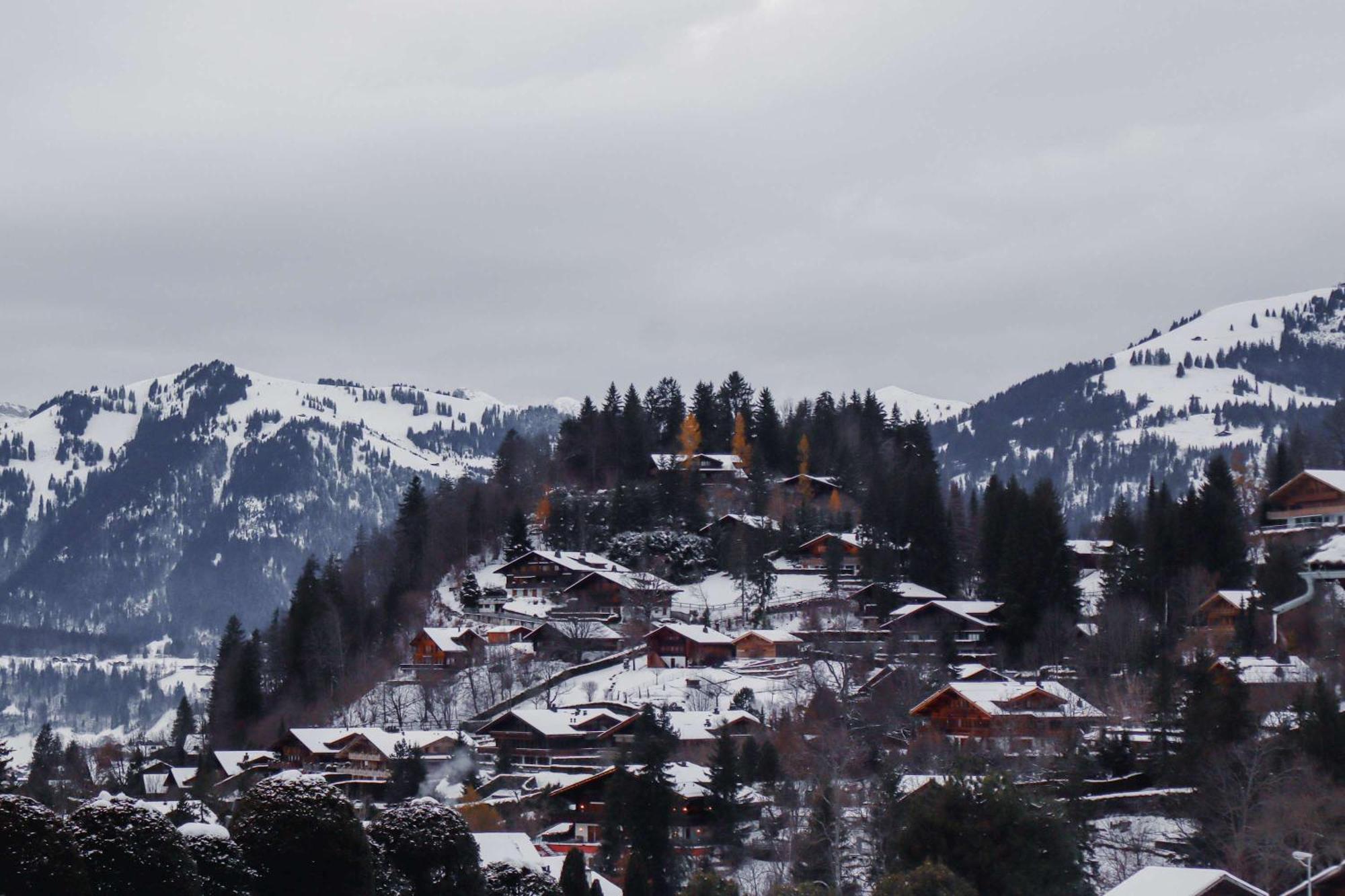 Gstaad Blue Sky Chalet Villa Exterior photo